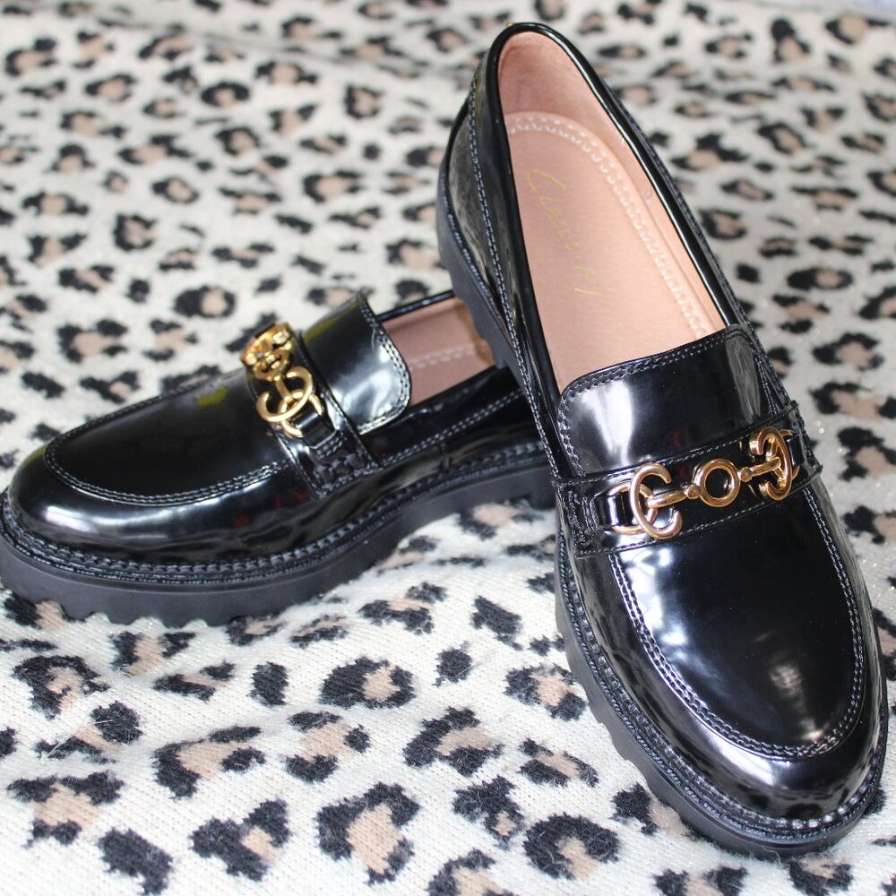 NWOT Classic loafer, platform sole Circus NY shoe size 8.5